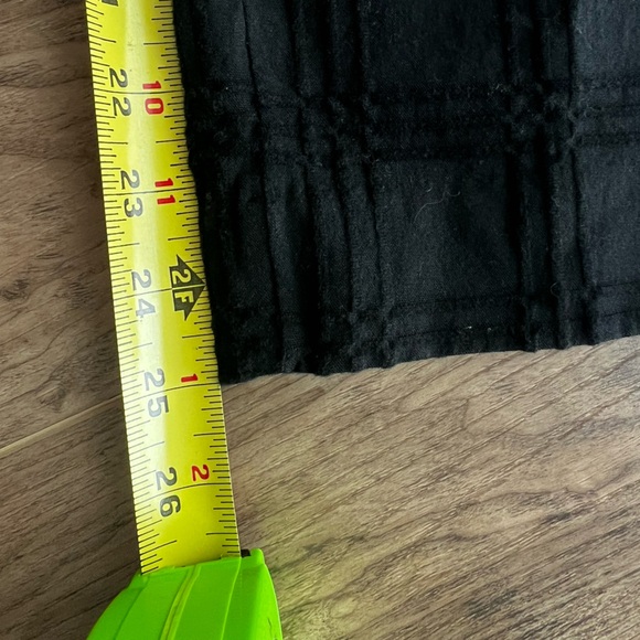 Anthropologie essential slim black pants with a textured plaid pattern size 6 - Picture 13 of 14